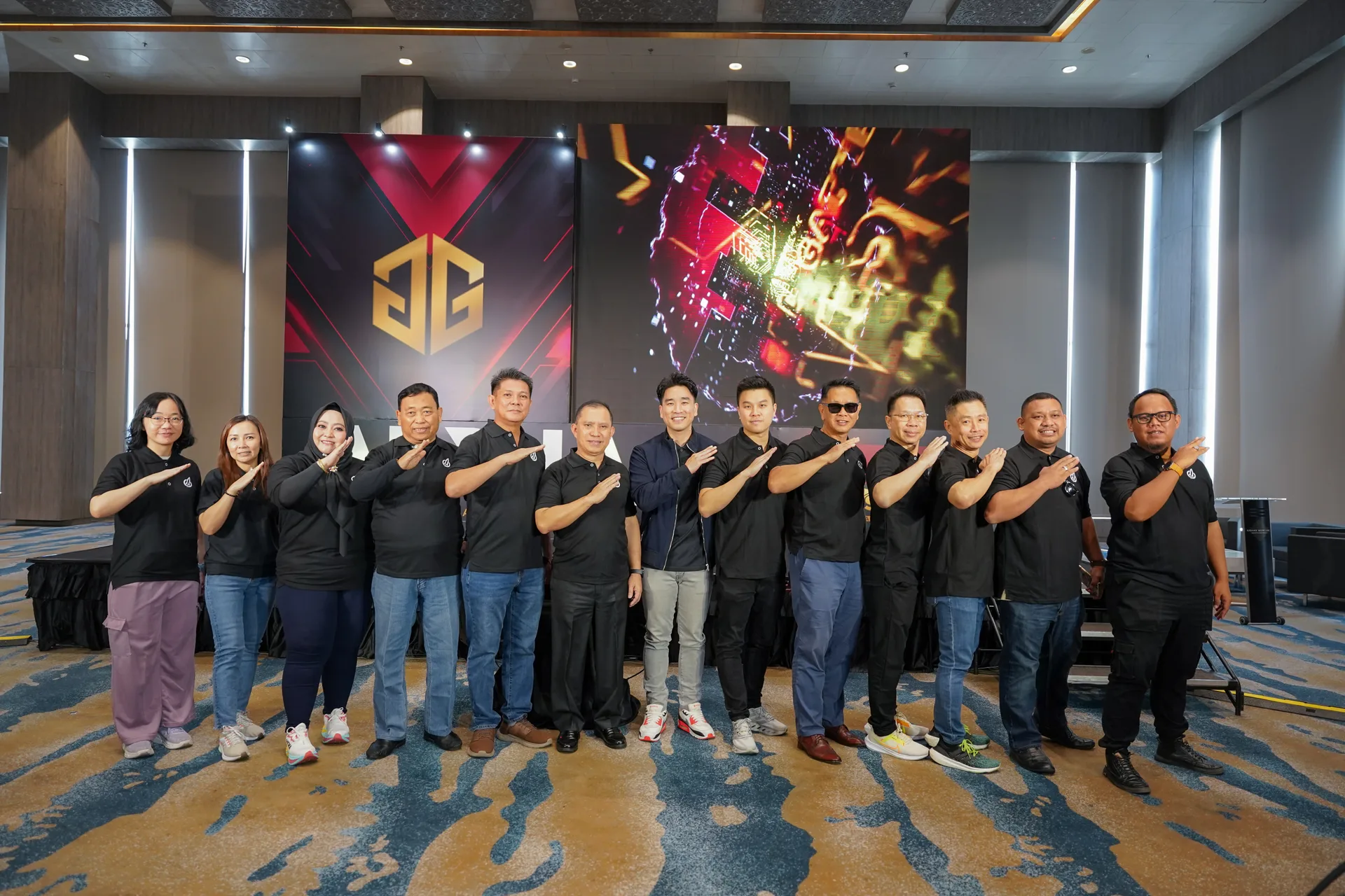 Foto grup tim di gathering