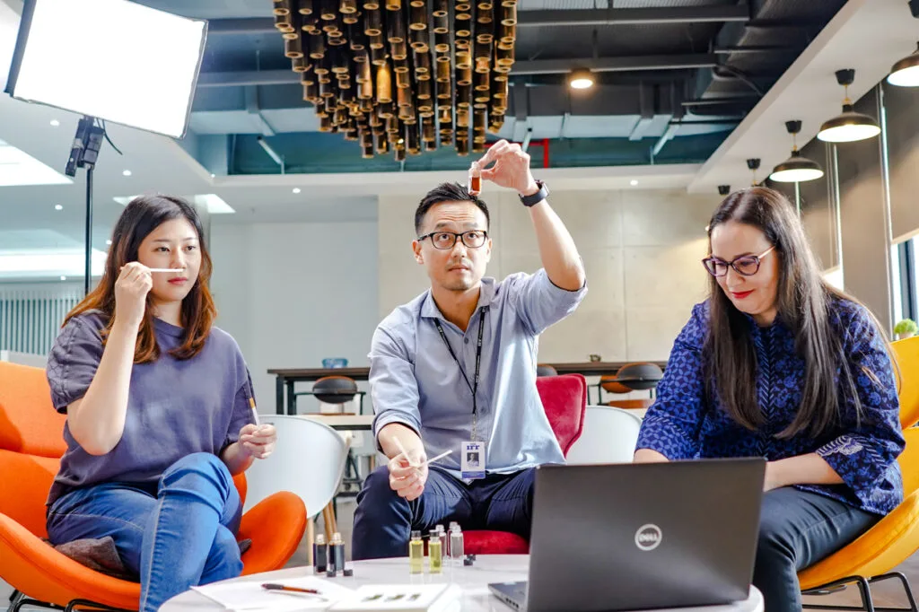 Fotografer rapat dan seminar Jakarta — dokumentasi meeting room dan presentasi