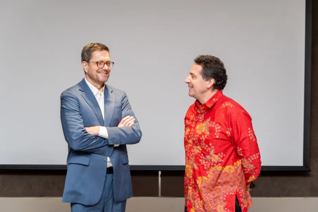 Jasa foto interior kantor Jakarta — ruang kerja profesional oleh White Paper Production